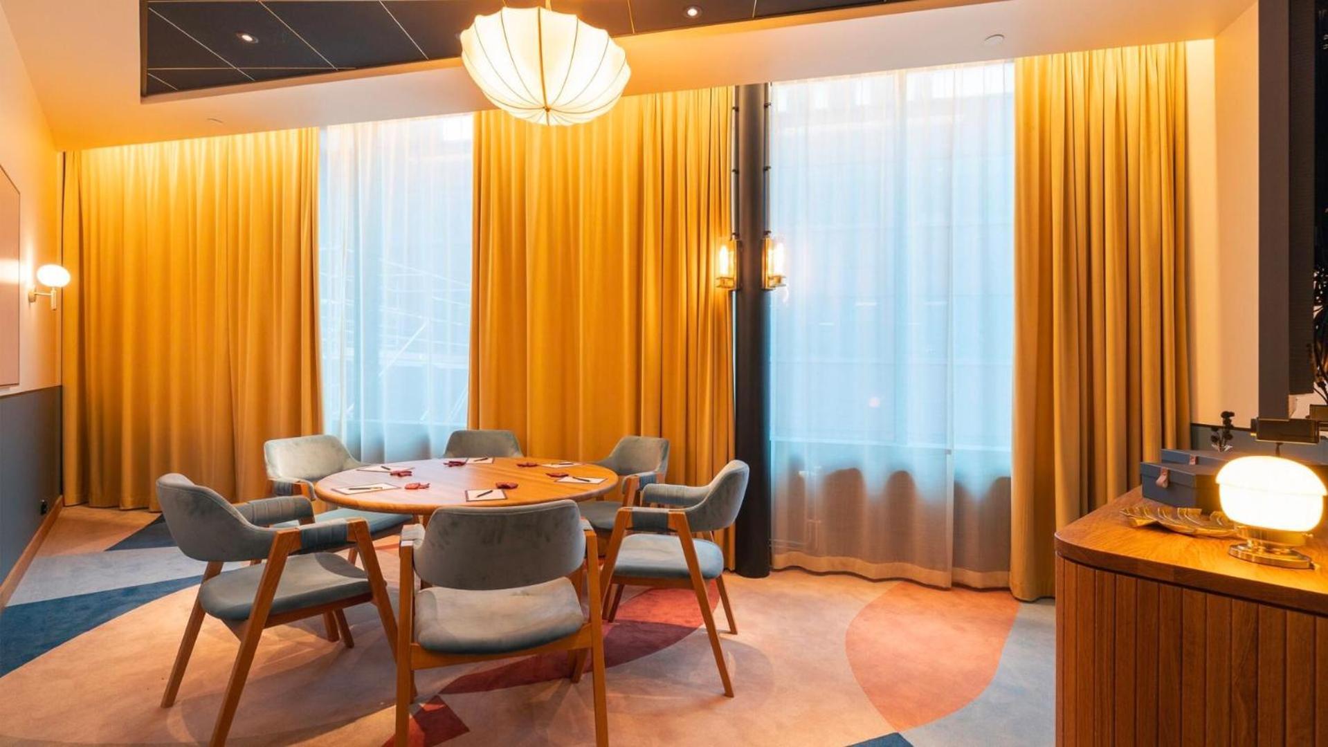 Jacyz Hotel Гьотеборг Екстериор снимка The lounge at Terminal 5